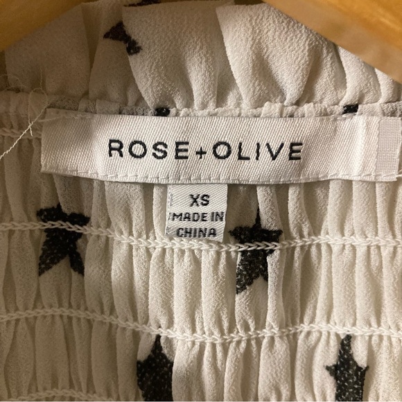 Rose & Olive White Star Print Blouse - Picture 4 of 9